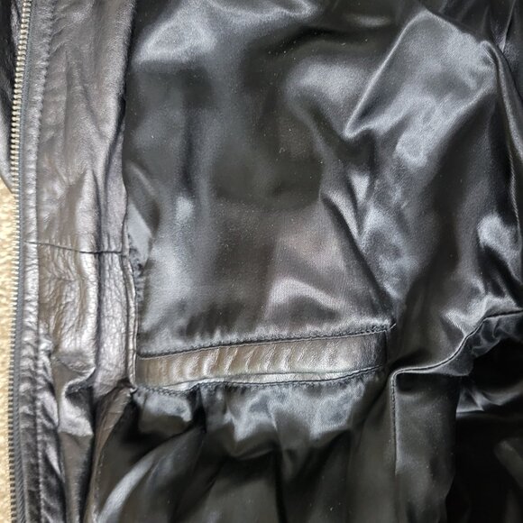 Kenneth Cole Reaction Lambskin Leather Jacket, RN 54163 - Picture 7 of 11